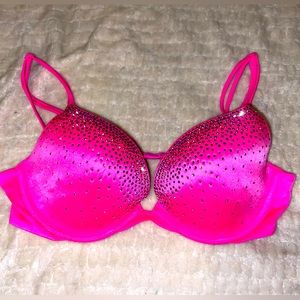 Victoria’s Secret padded bra